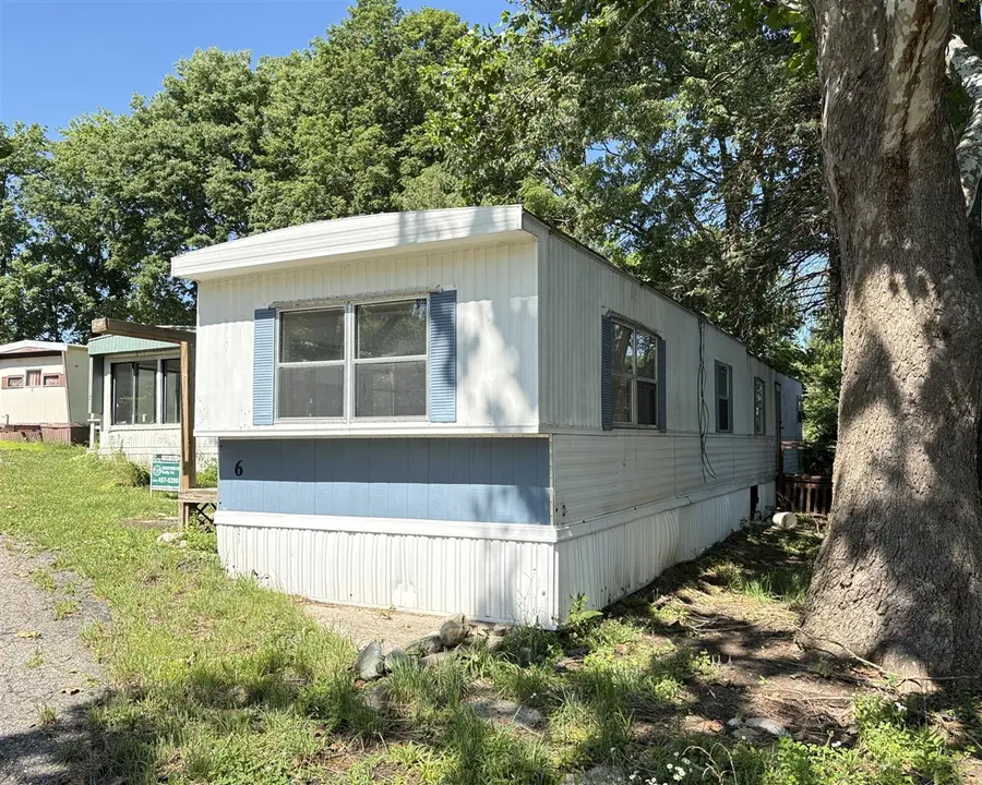 875 E Michigan #6, Marshall, MI 49068 - #2
