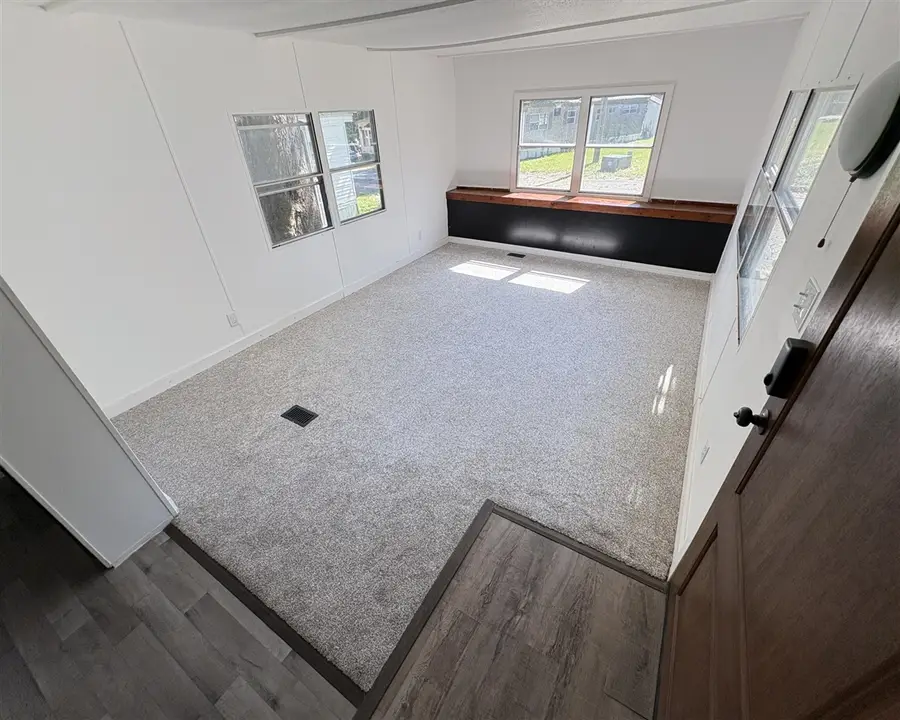 875 E Michigan #6, Marshall, MI 49068 - #3