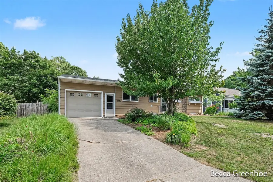 3840 Williamson, Grand Rapids, MI 49525 - #2