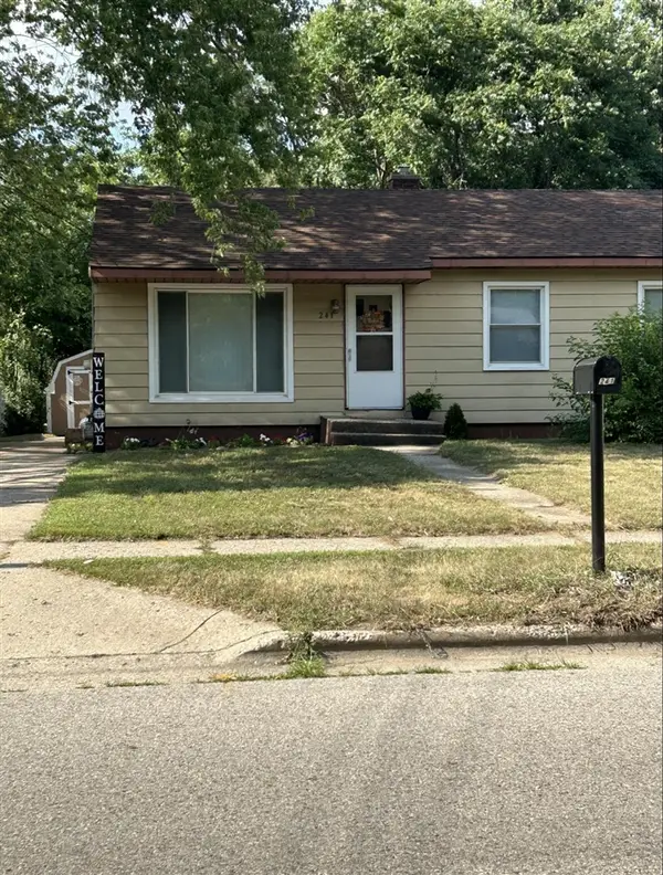 241 50th, Grand Rapids, MI 49548