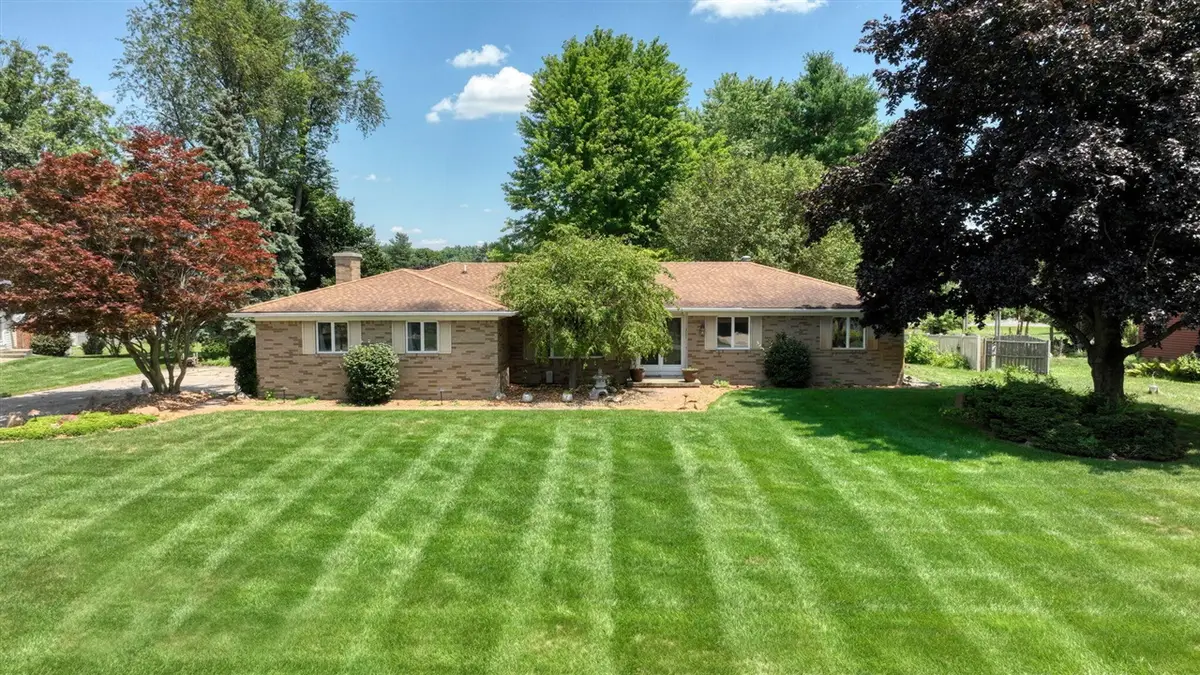 8745 Hawthorne Hills, Tecumseh, MI 49286 - #1
