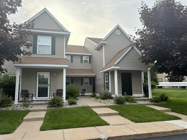 13553 Stover #1, Charlevoix, MI 49720
