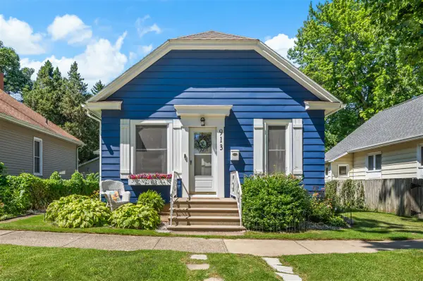 913 Wolcott, Saint Joseph, MI 49085