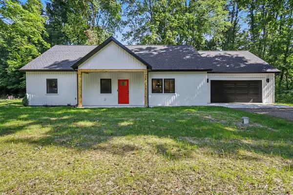 20160 Parkway, Three Rivers, MI 49093