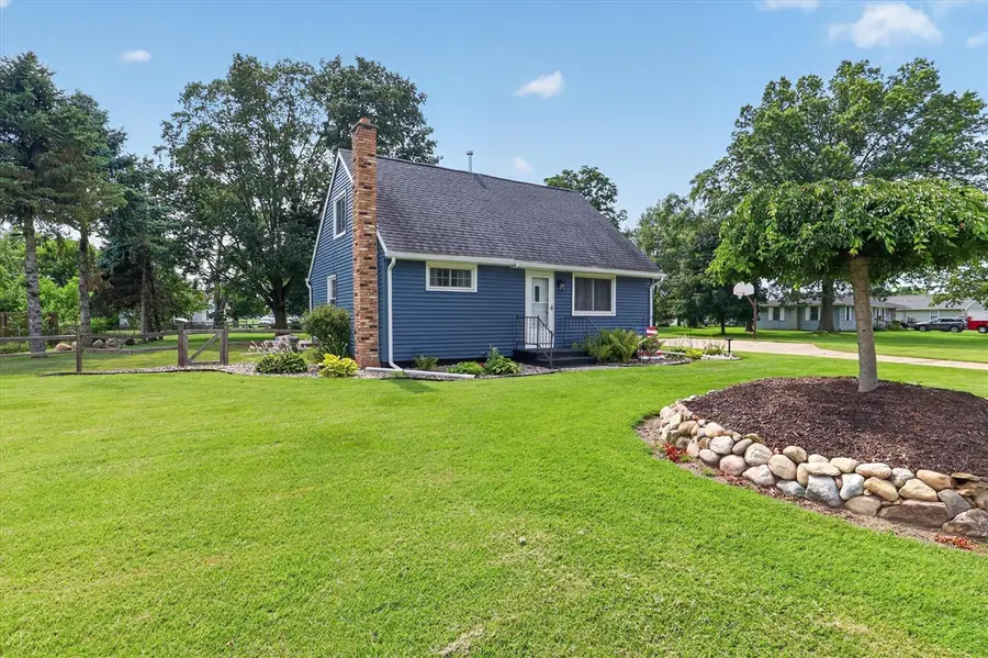 68958 Claire, Edwardsburg, MI 49112 - #2