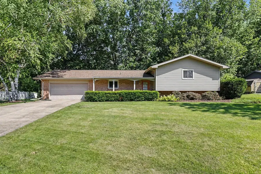 3051 Bluffwood, Saint Joseph, MI 49085 - #2