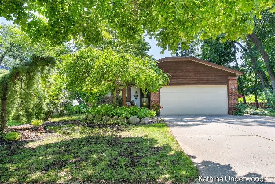 1346 Rosewood, Grand Rapids, MI 49506 - #2
