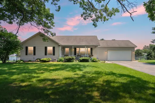 53439 Rolling Meadow, Paw Paw, MI 49079