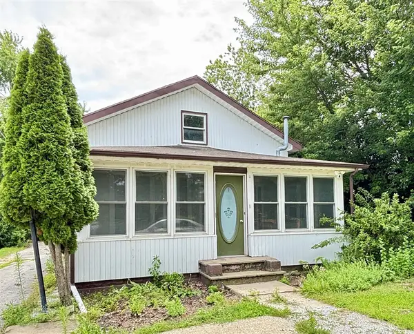 210 E Ash, Three Oaks, MI 49128