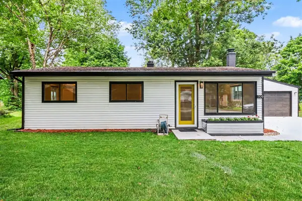 709 11th, Three Rivers, MI 49093