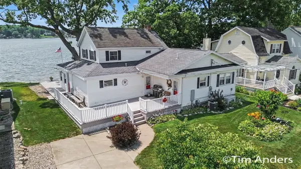 10992 Boniface Point, Plainwell, MI 49080