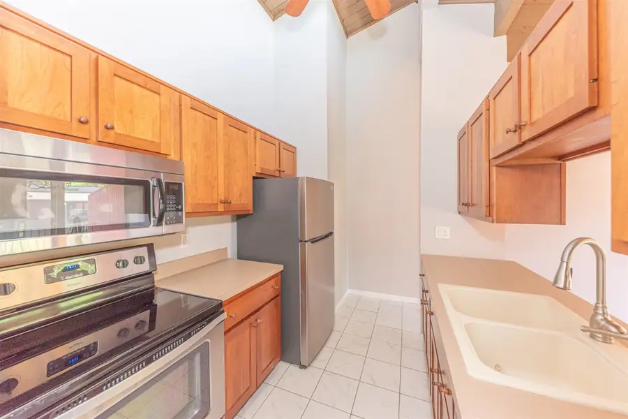 2405 Packard #40D, Ann Arbor, MI 48104 - #3