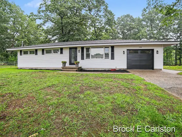 1288 Aspacia, Muskegon, MI 49445