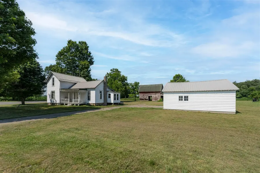 1076 Burbank, Quincy, MI 49082 - #2