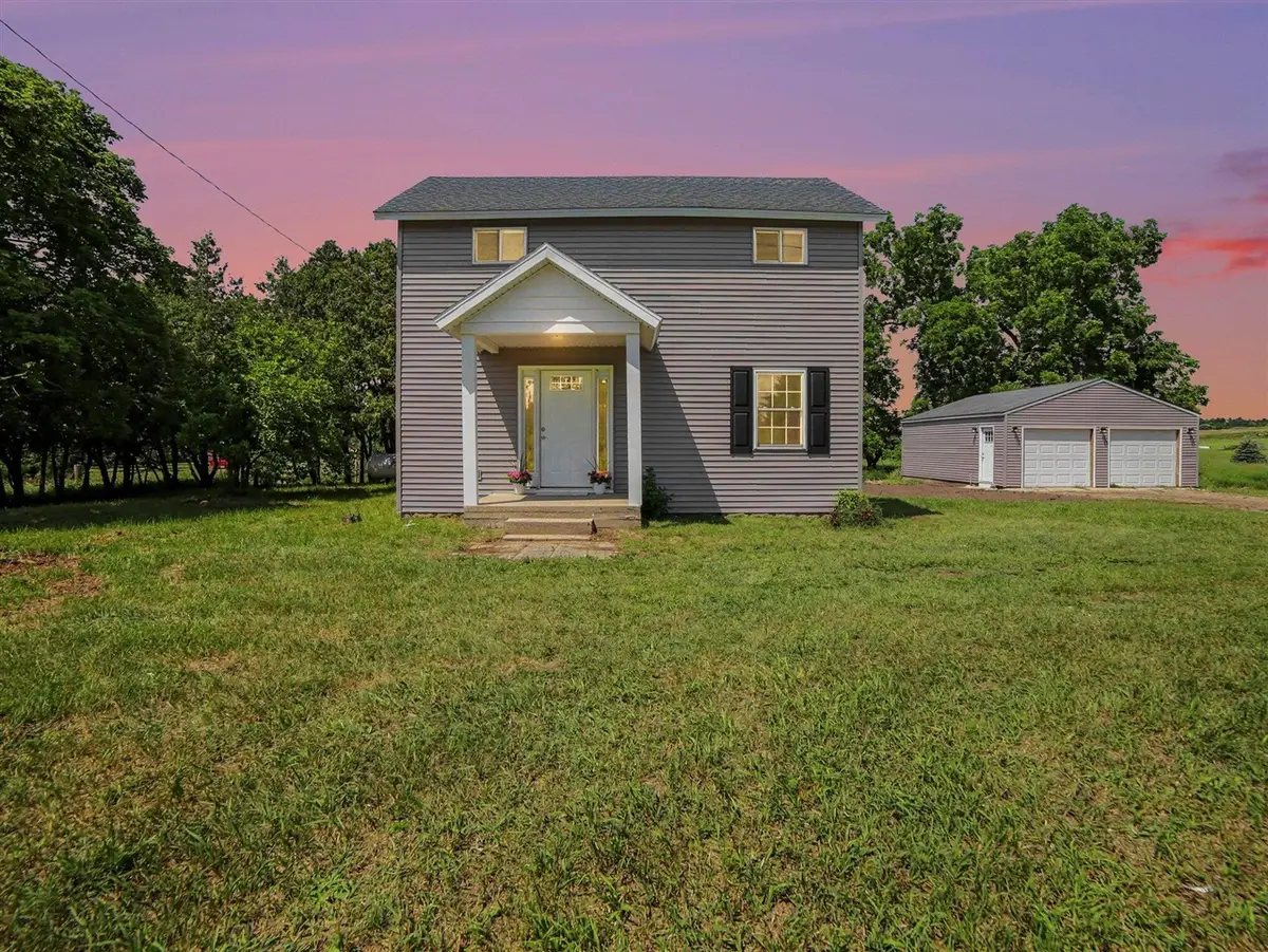 910 W Bradshaw, Scottville, MI 49454 - #1