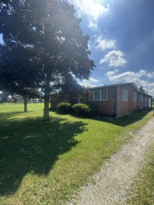 1247 N Steel, Merrill, MI 48637