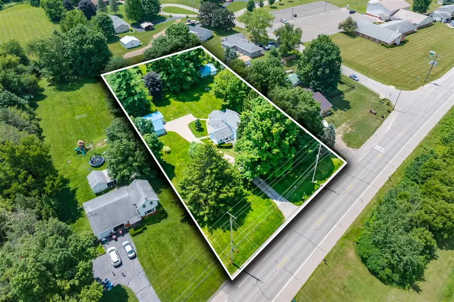 261 Fuller, Nashville, MI 49073 - #2