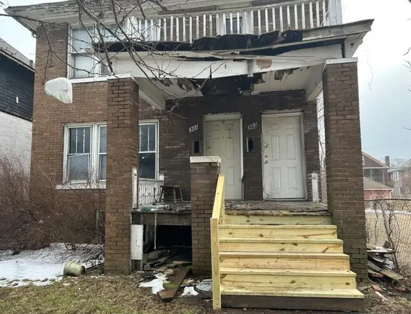 301 Elmhurst, Highland Park, MI 48203