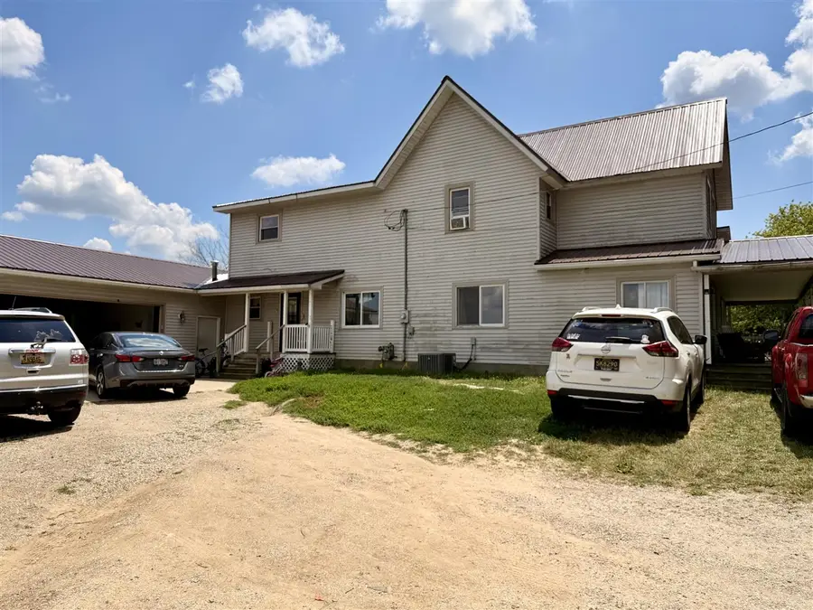 8565 S Mount Hope, Carson City, MI 48811 - #2