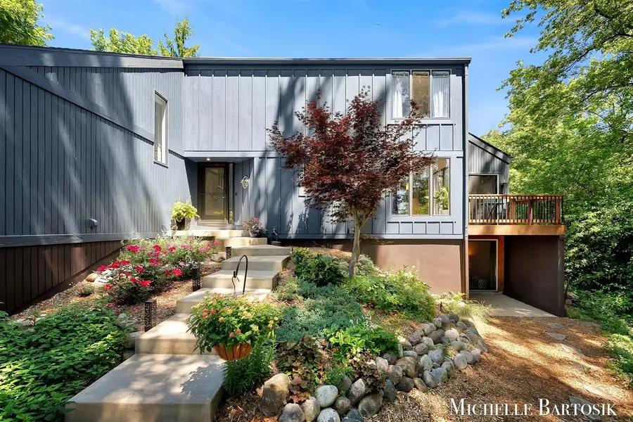 3301 Midland, Grand Rapids, MI 49546 - #3