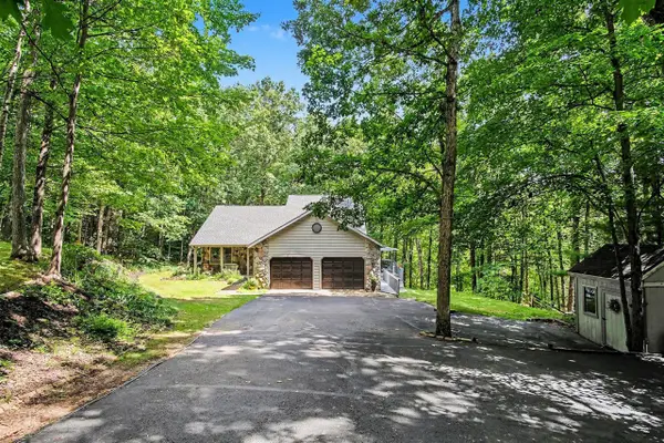 11793 W Baker, Greenville, MI 48838