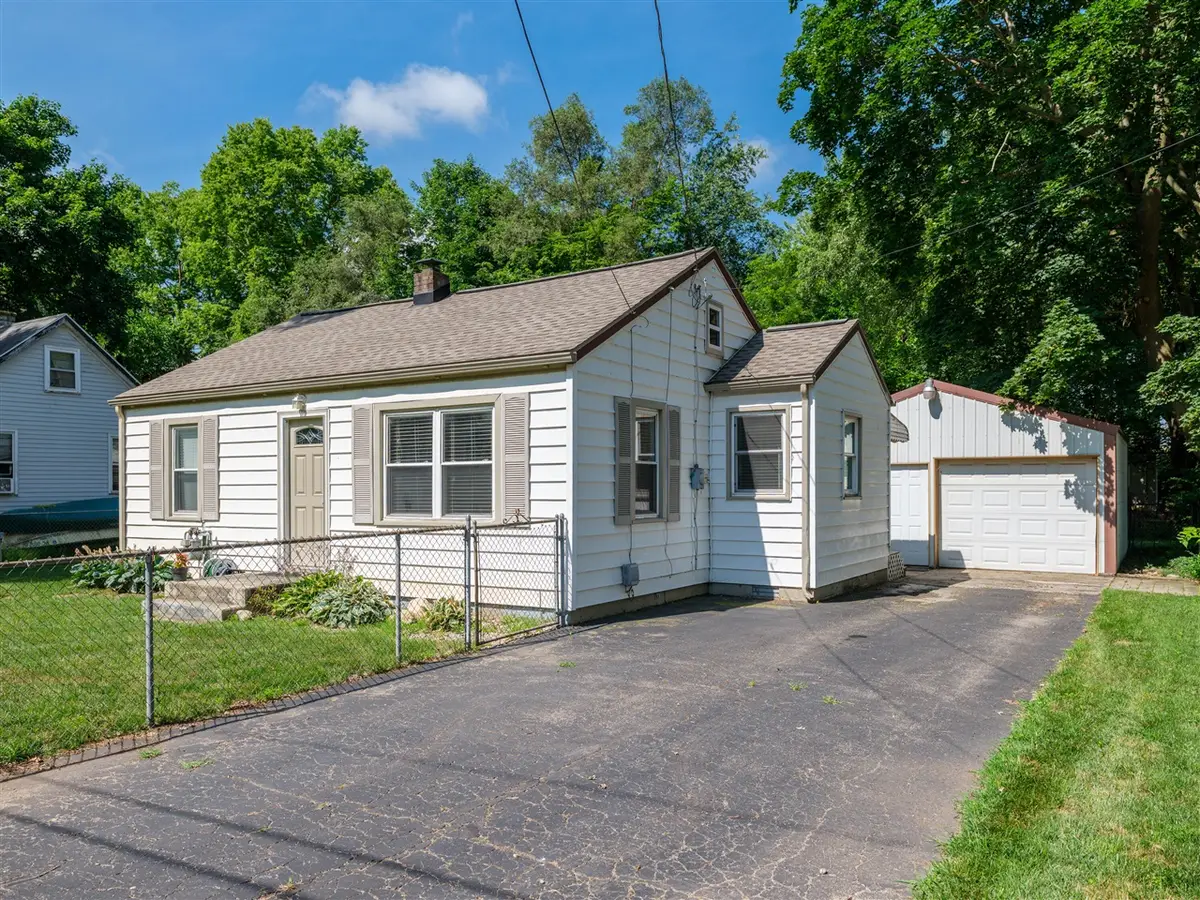 600 Azuba, Kalamazoo, MI 49048 - #1