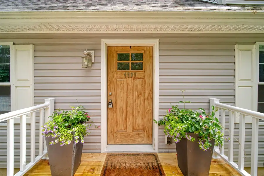 4909 Slayton, Jackson, MI 49201 - #3