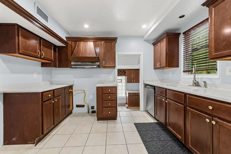 6953 Mayburn, Dearborn Heights, MI 48127 - #2