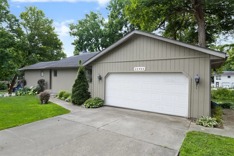 22403 Maple Row, Cassopolis, MI 49031 - #2