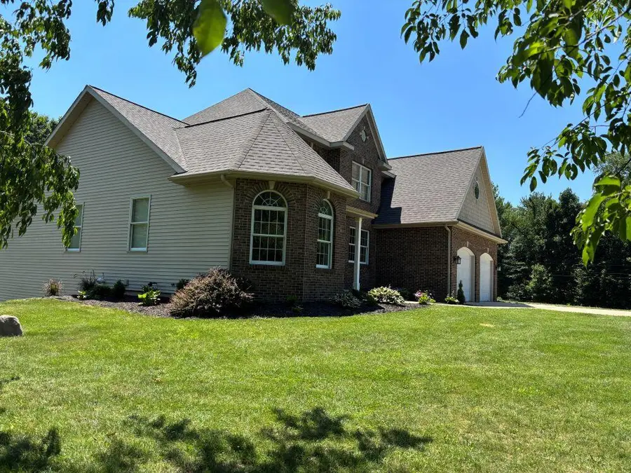 8813 W W, Schoolcraft, MI 49087 - #2