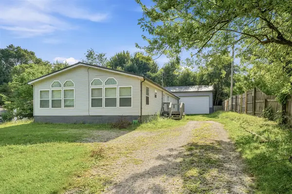 582 Leenhouts, Kalamazoo, MI 49048