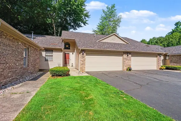 114 Sandy Point #14, Holland, MI 49424