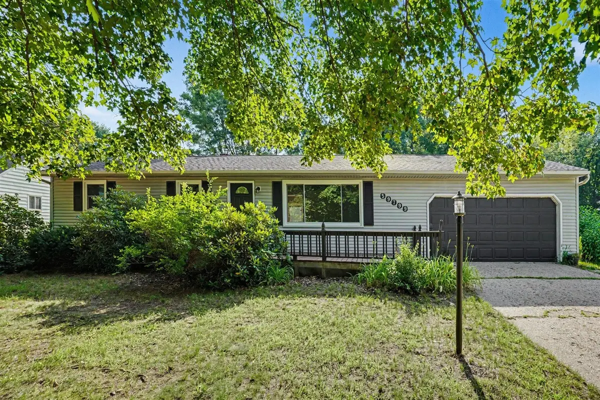 59799 Whitewood, Mattawan, MI 49071 - #1