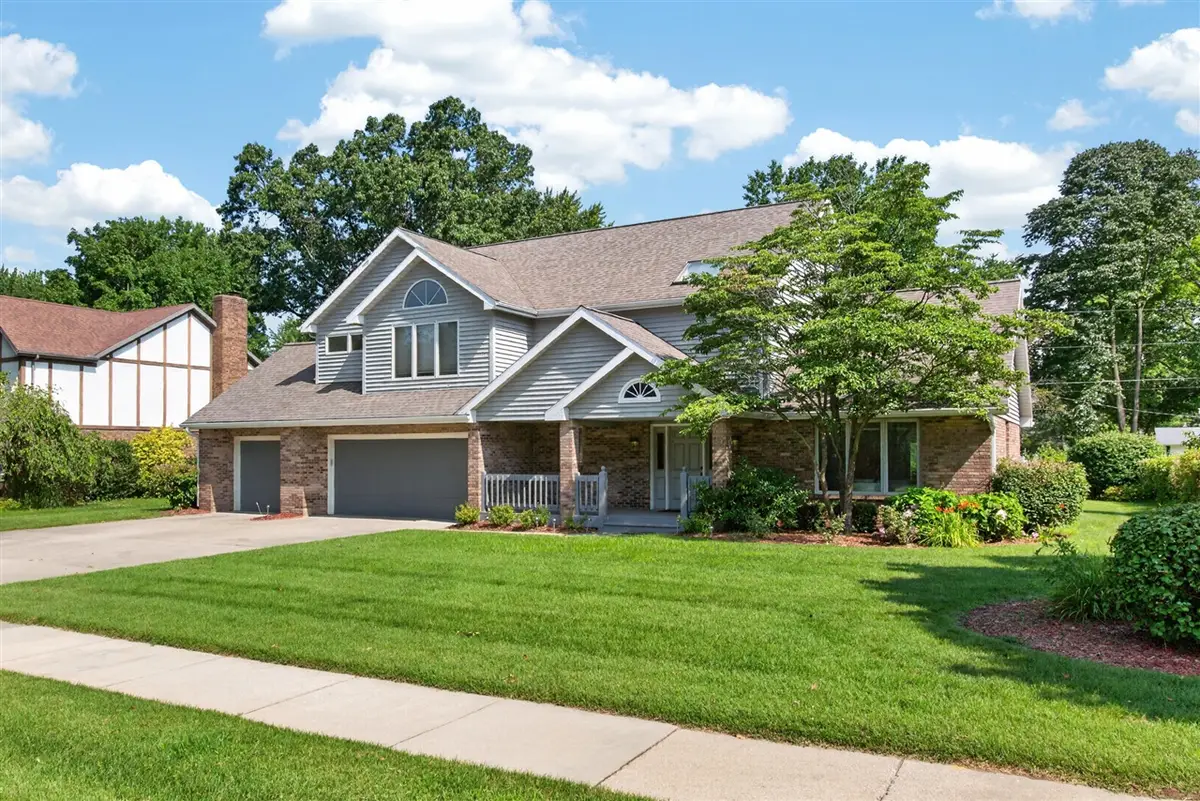 1327 Mulberry, Saint Joseph, MI 49085 - #1