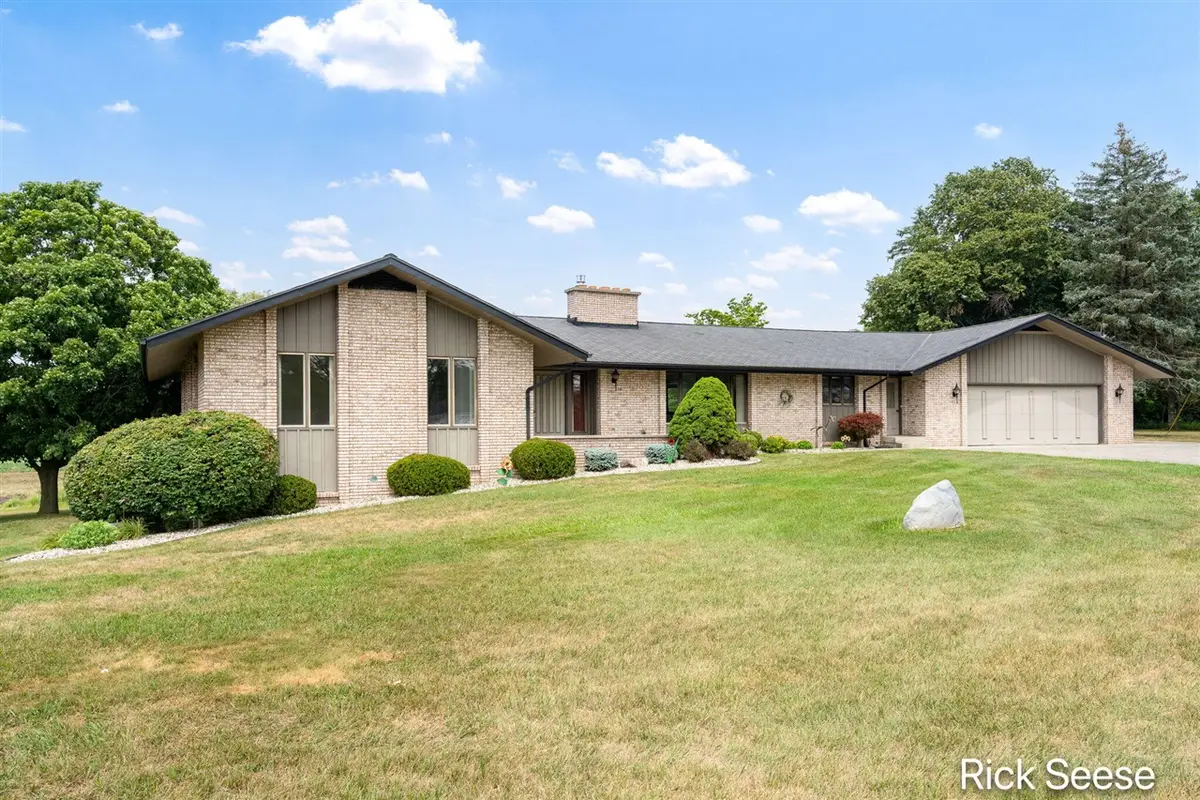 7290 Wingeier, Alto, MI 49302 - #1