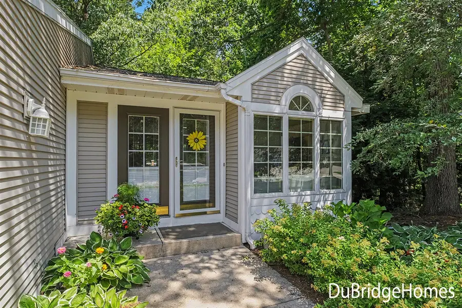 4256 Valley Hollow, Grand Rapids, MI 49525 - #3