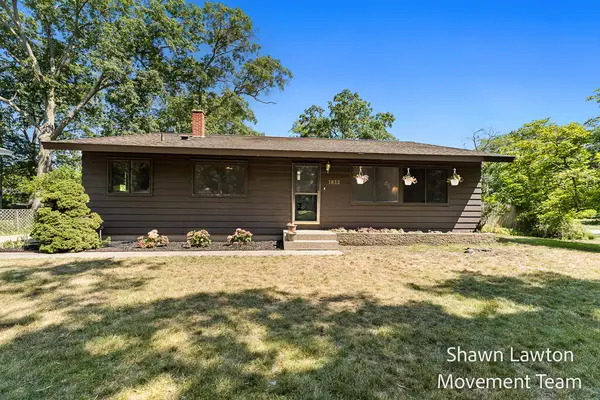 1832 Southwood, Norton Shores, MI 49441