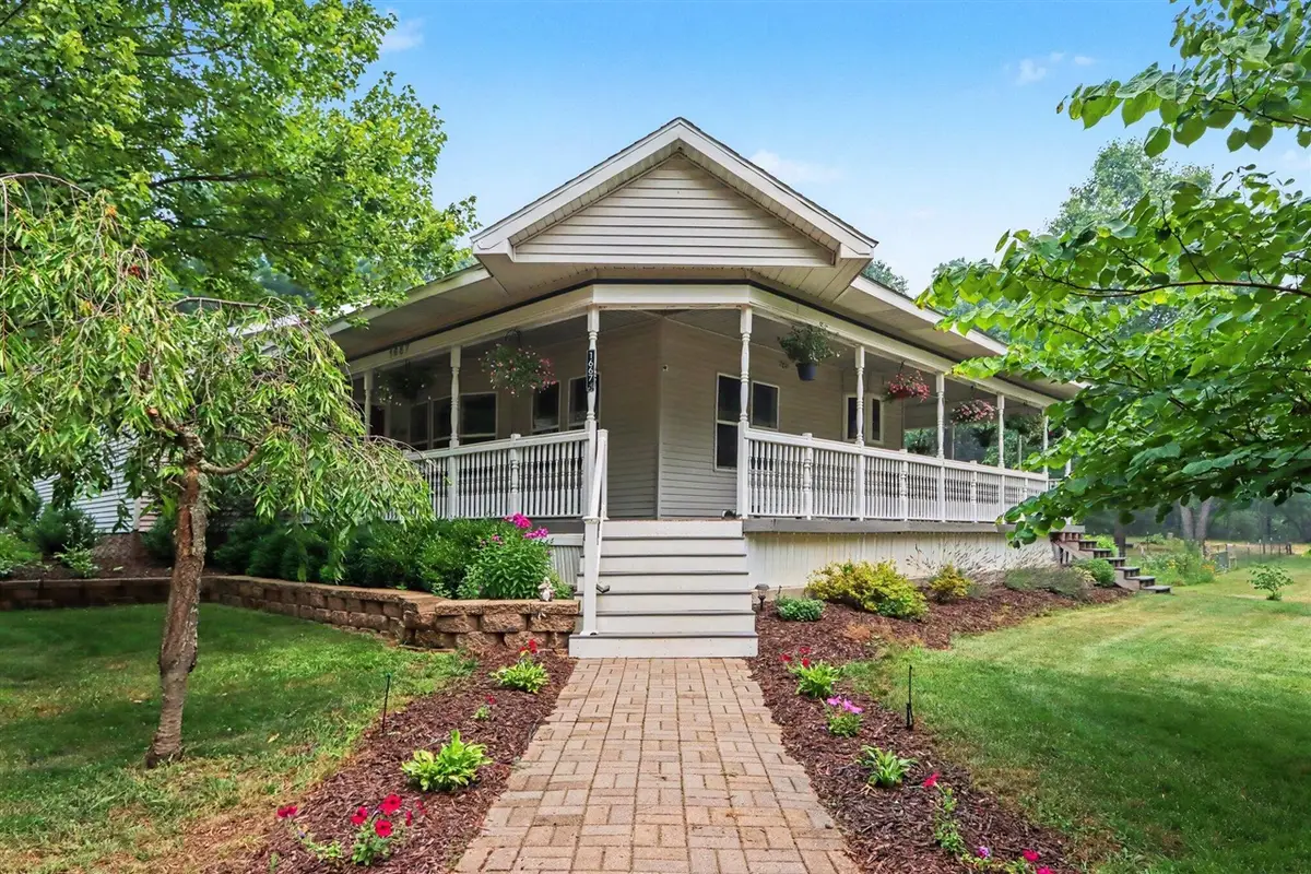 1667 Oakwood, Allegan, MI 49010 - #1
