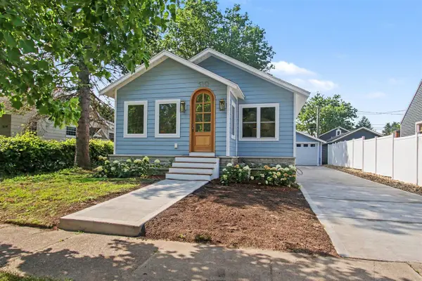 510 Lyon, South Haven, MI 49090