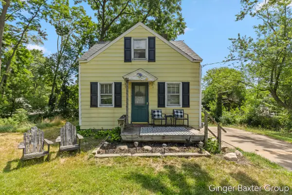 2600 Day, Grand Rapids, MI 49544