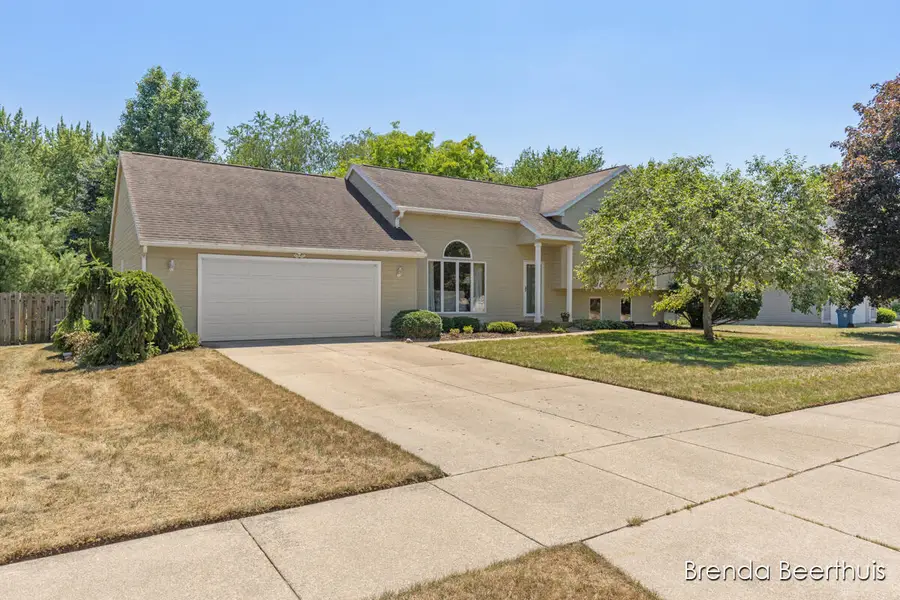 3374 Gold Dust, Belmont, MI 49306 - #2
