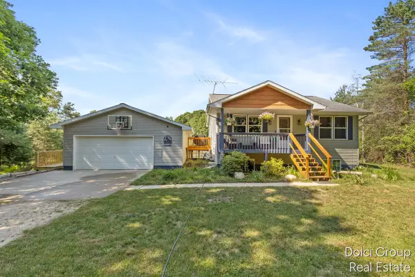 11778 Red Feather, Stanwood, MI 49346