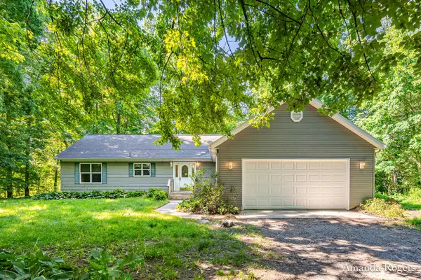 650 Parnell, Lowell, MI 49331