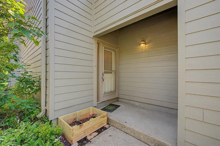 624 Watersedge, Ann Arbor, MI 48105 - #3
