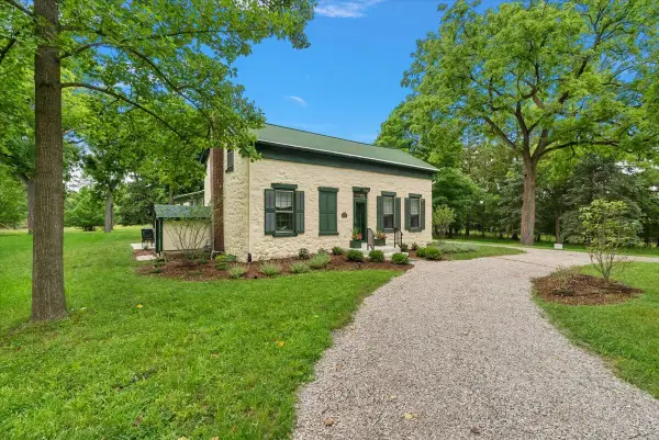 1575 Earhart, Ann Arbor, MI 48105