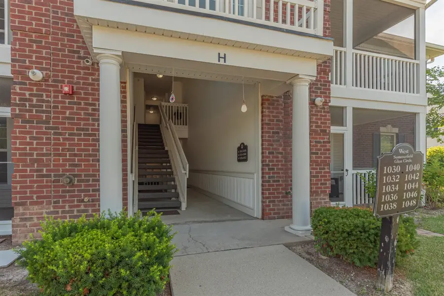 1042 W Summerfield Glen, Ann Arbor, MI 48103 - #2