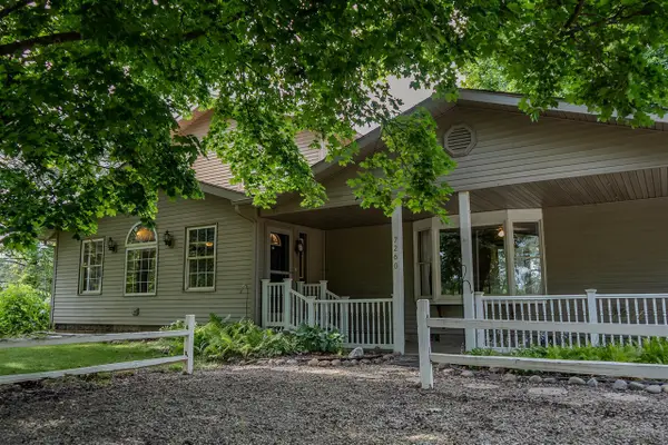 7260 W Kinsel, Vermontville, MI 49096