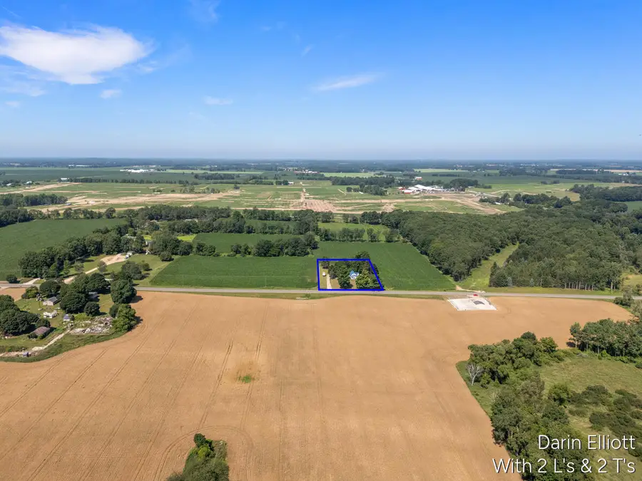 3703 N Cedar Lake, Edmore, MI 48829 - #2