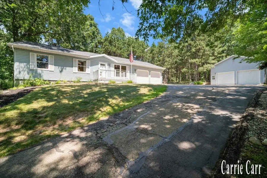 8670 Wolven, Rockford, MI 49341 - #2