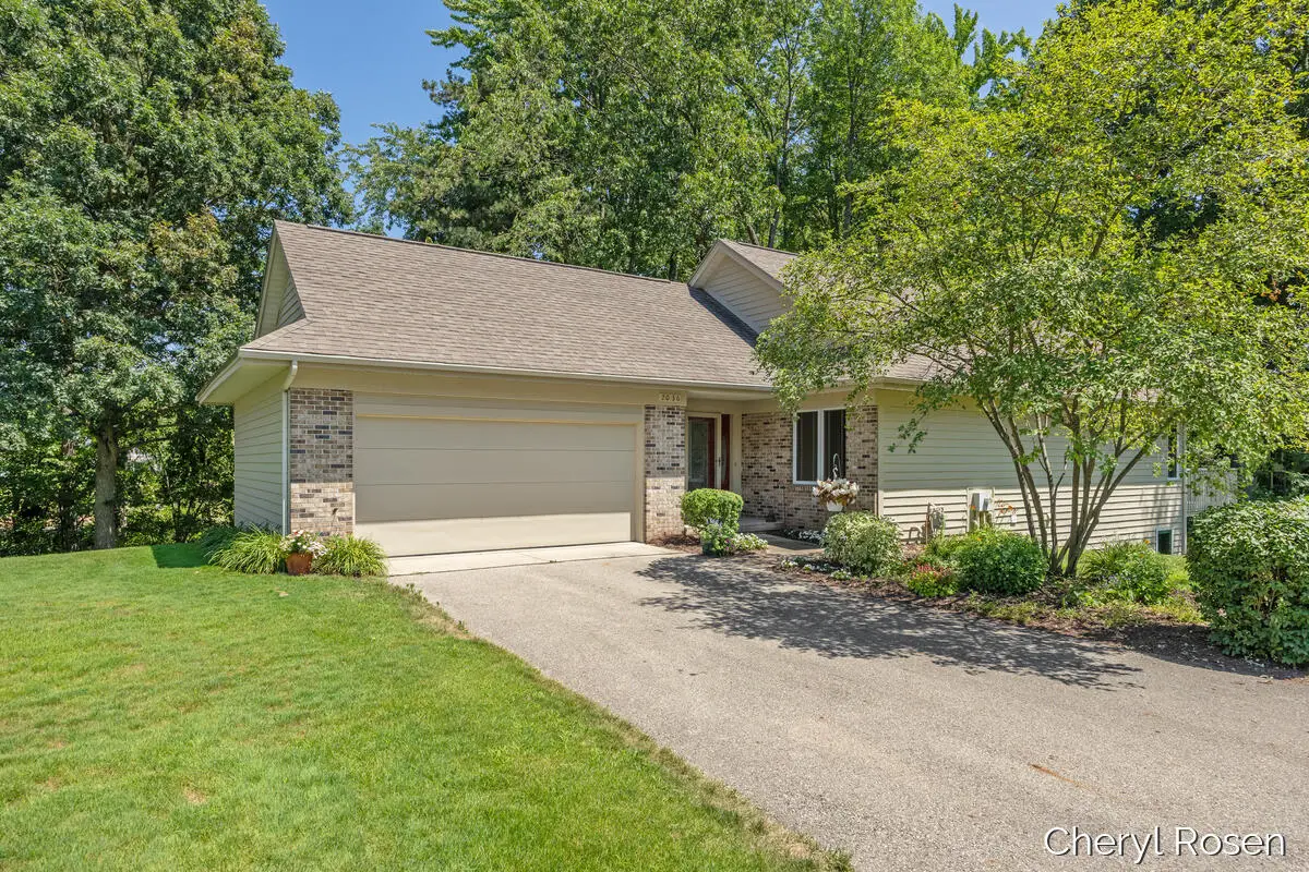 7036 Treetop #24, Rockford, MI 49341 - #1